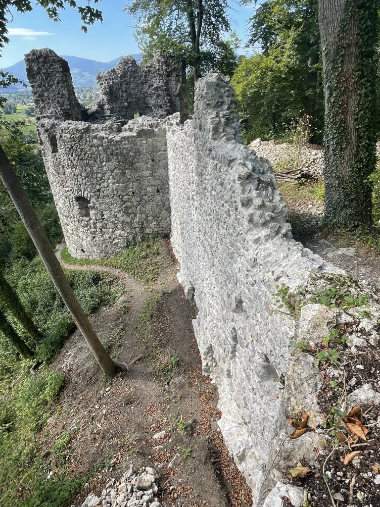 Teil der östlichen Ringmauer restauriert