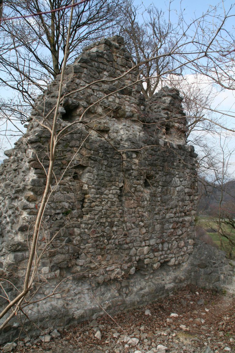 Bergfried Ostseite